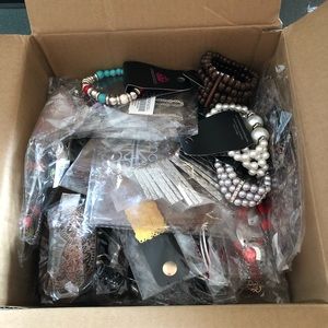 20 piece lot of Paparazzi jewelry